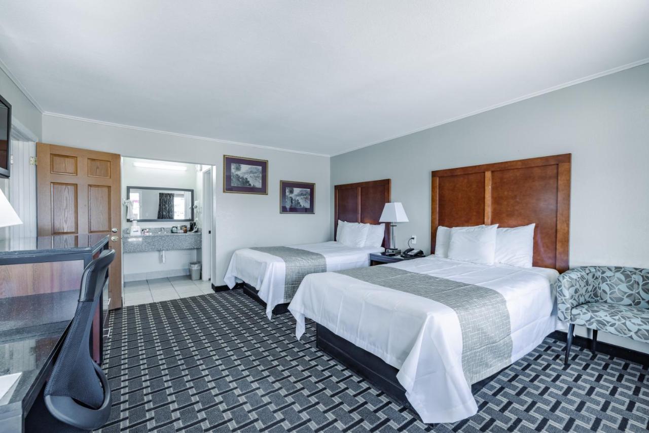 แทรเวลลอดจ์ บาย วินด์แฮม แจ็คสัน นอร์ท Hotel ภายนอก รูปภาพ